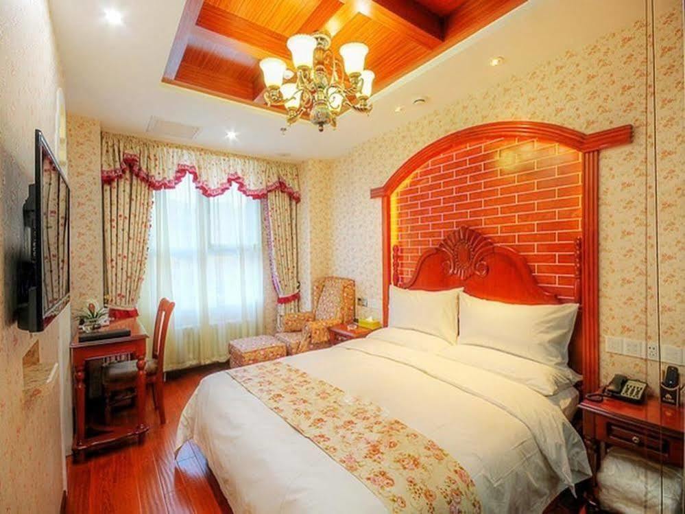 Hotel Weese Theme Boutique
